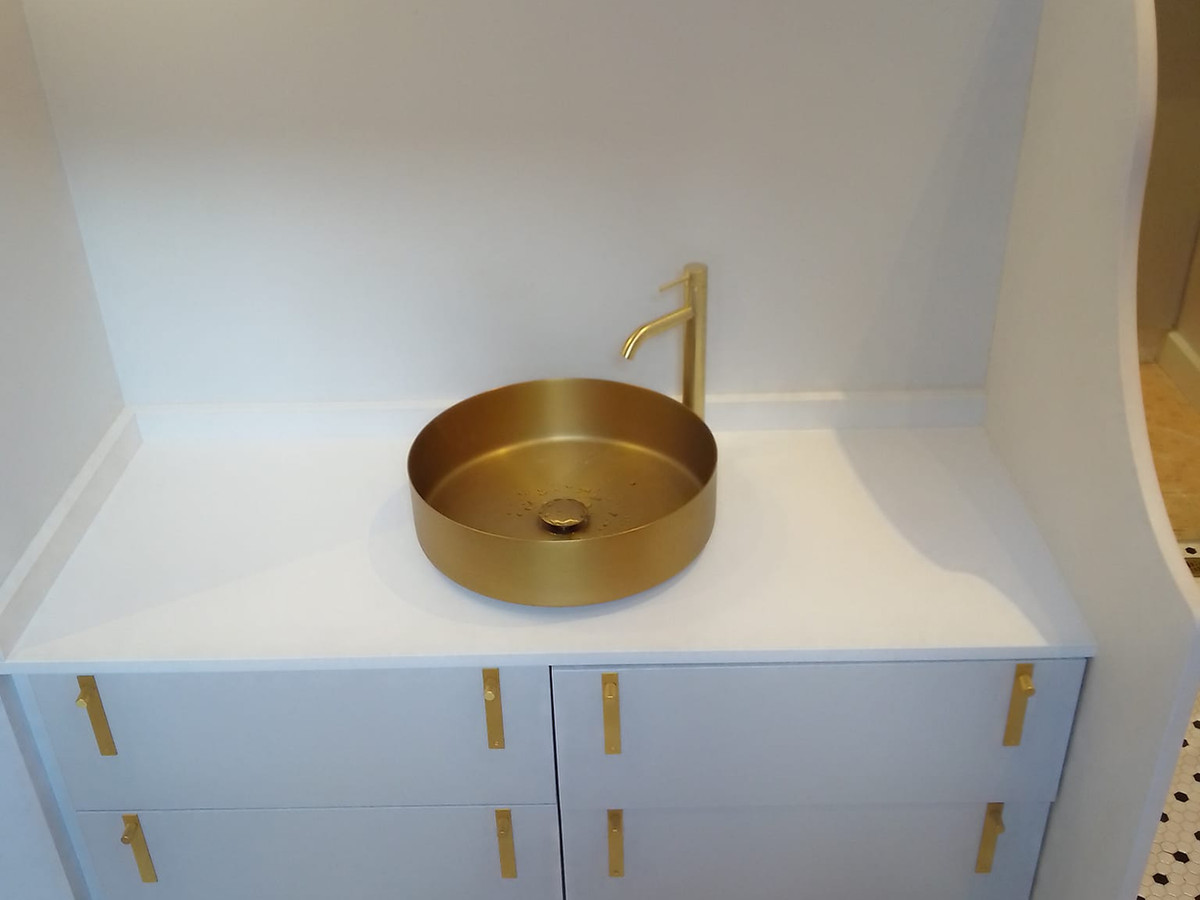 Gold basin installation